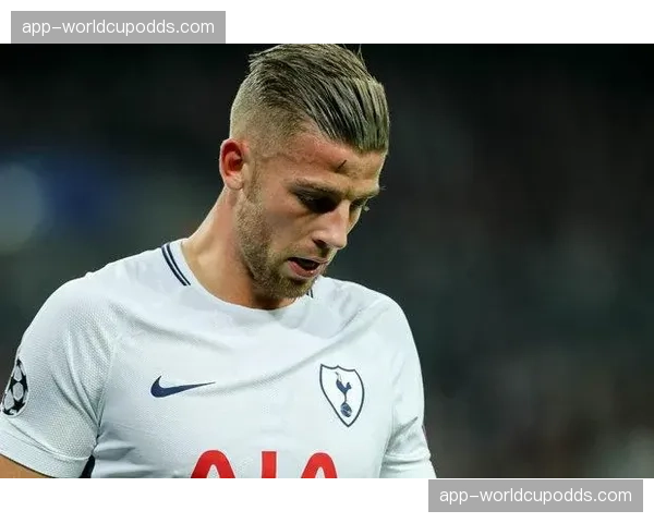 特写：角球防守中的隐形对决——阿斯顿维拉如何用“挡拆”战术破解围攻